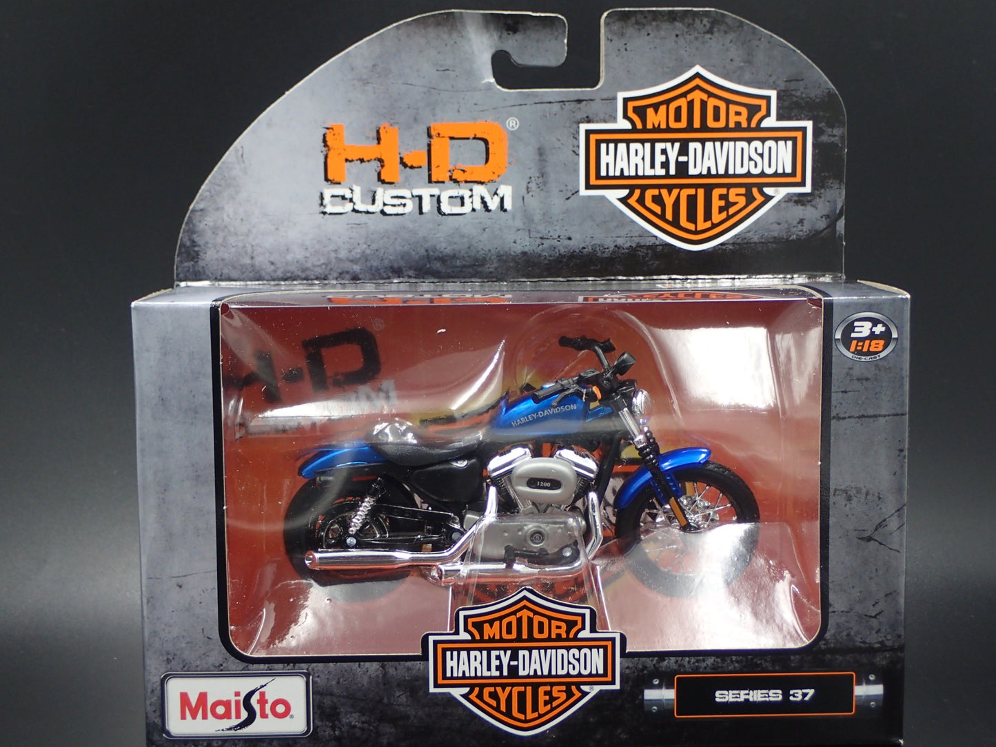 2012 XL 1200N NIGHTSTER HARLEY DAVIDSON MOTORCYCLE MAISTO SERIES 37 1/18 MODEL