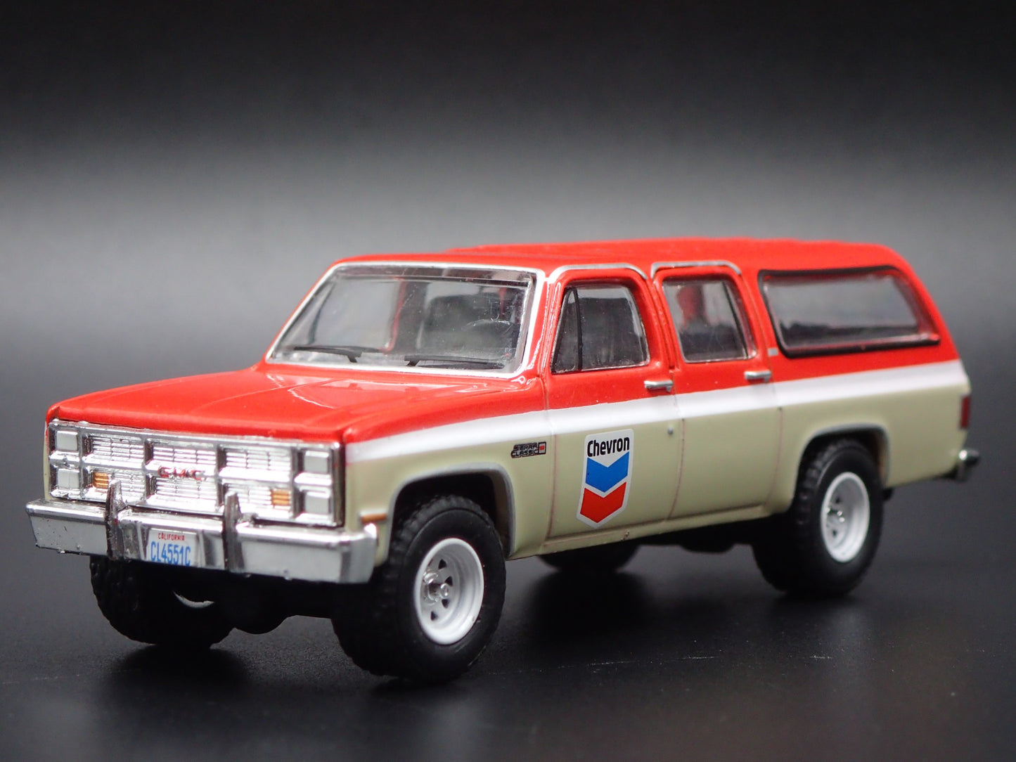 1973-1991 GMC SUBURBAN SIERRA CLASSIC SQUAREBODY  1/64 SCALE DIECAST MODEL CAR