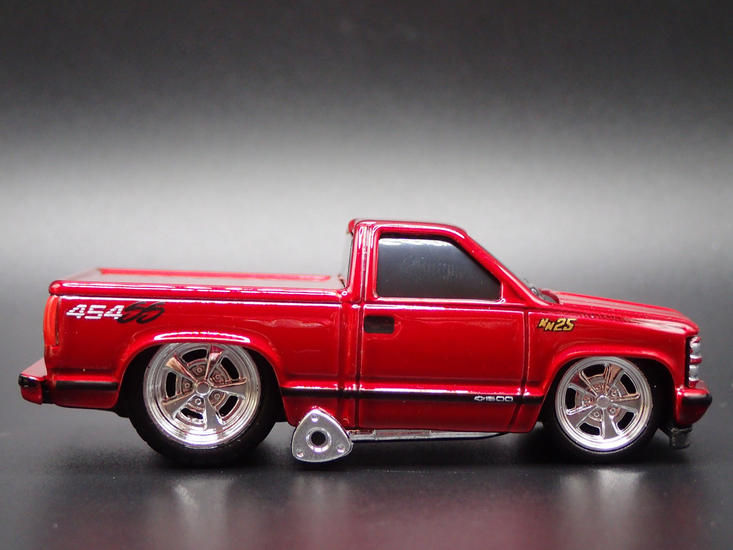 1993 93 CHEVY CHEVROLET SS 454 PICKUP TRUCK OBS RED 1:64 SCALE DIECAST MODEL CAR