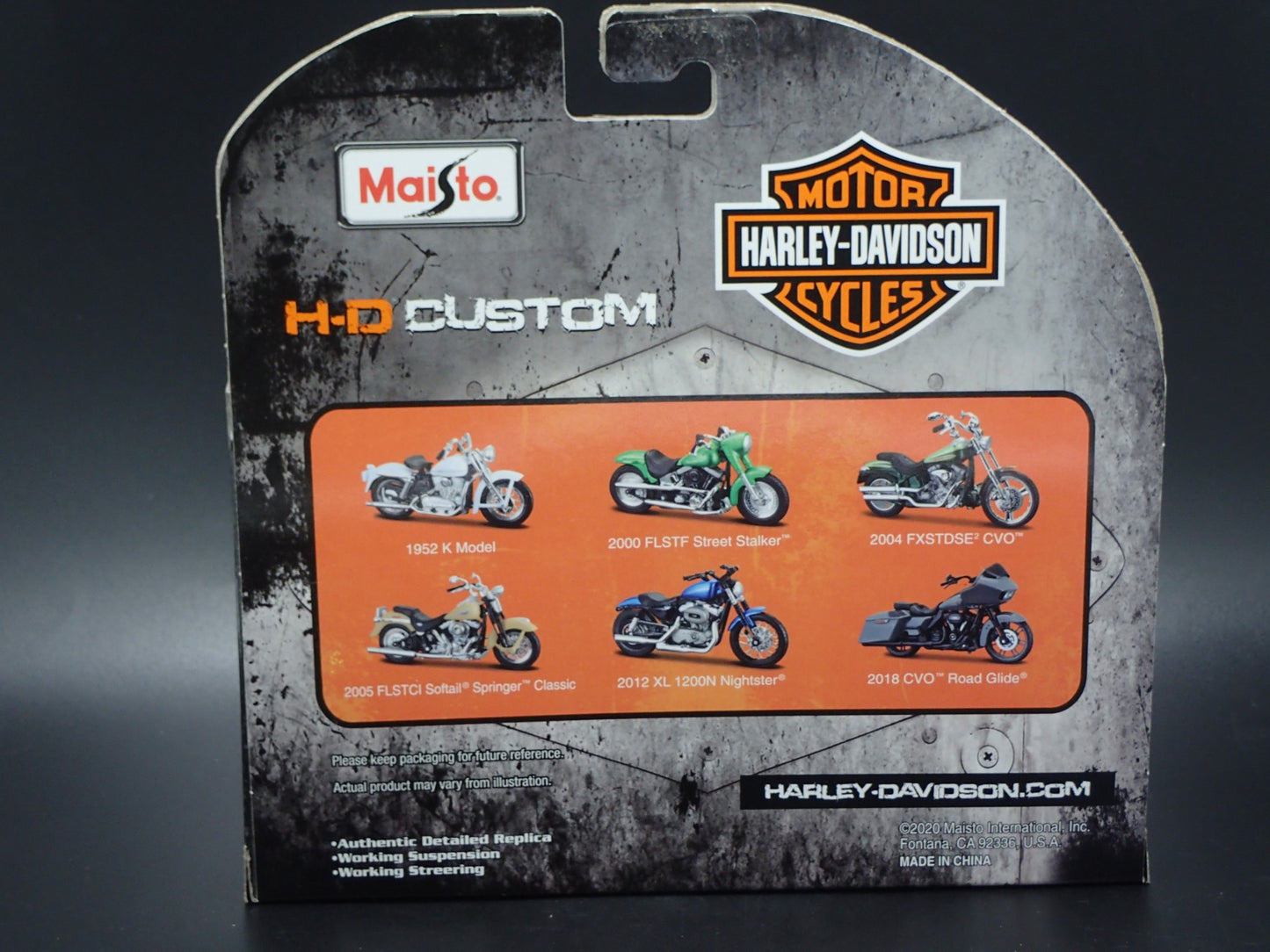 2018 18 CVO ROAD GLIDE HARLEY DAVIDSON MOTORCYCLE MAISTO SERIES 37 1/18 MODEL