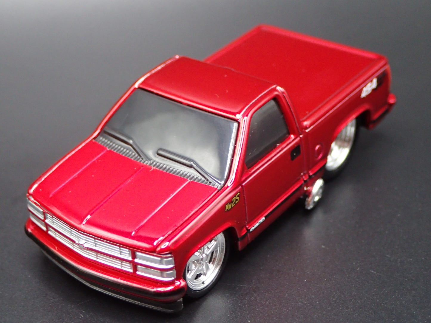 1993 93 CHEVY CHEVROLET SS 454 PICKUP TRUCK OBS RED 1:64 SCALE DIECAST MODEL CAR
