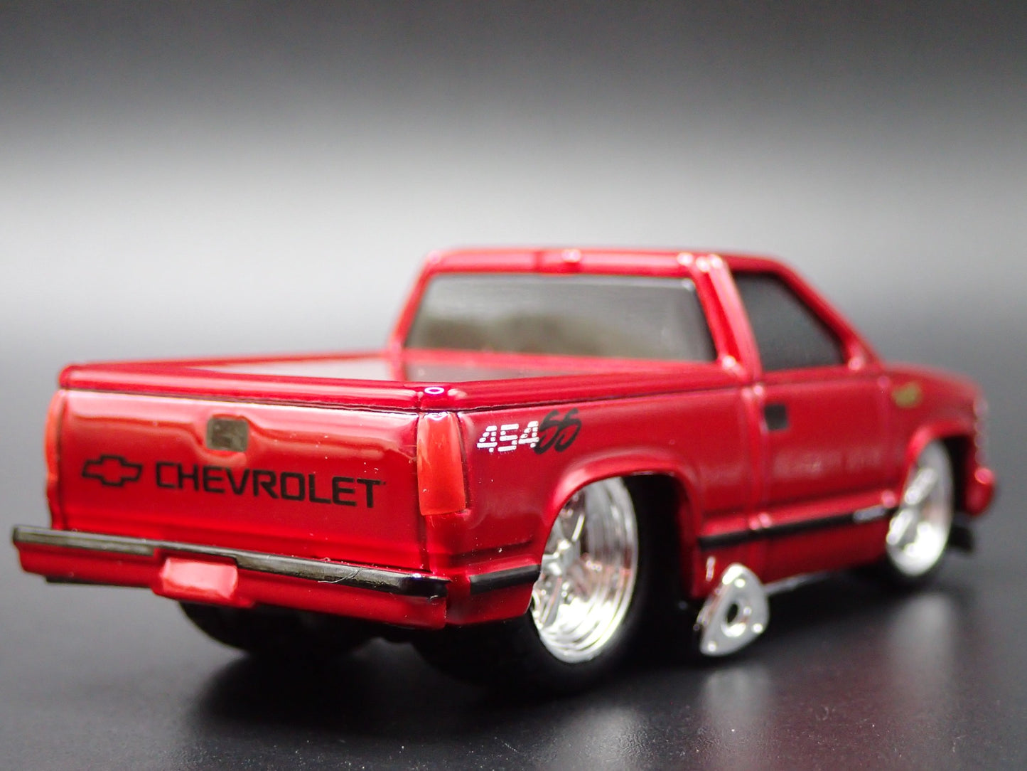 1993 93 CHEVY CHEVROLET SS 454 PICKUP TRUCK OBS RED 1:64 SCALE DIECAST MODEL CAR