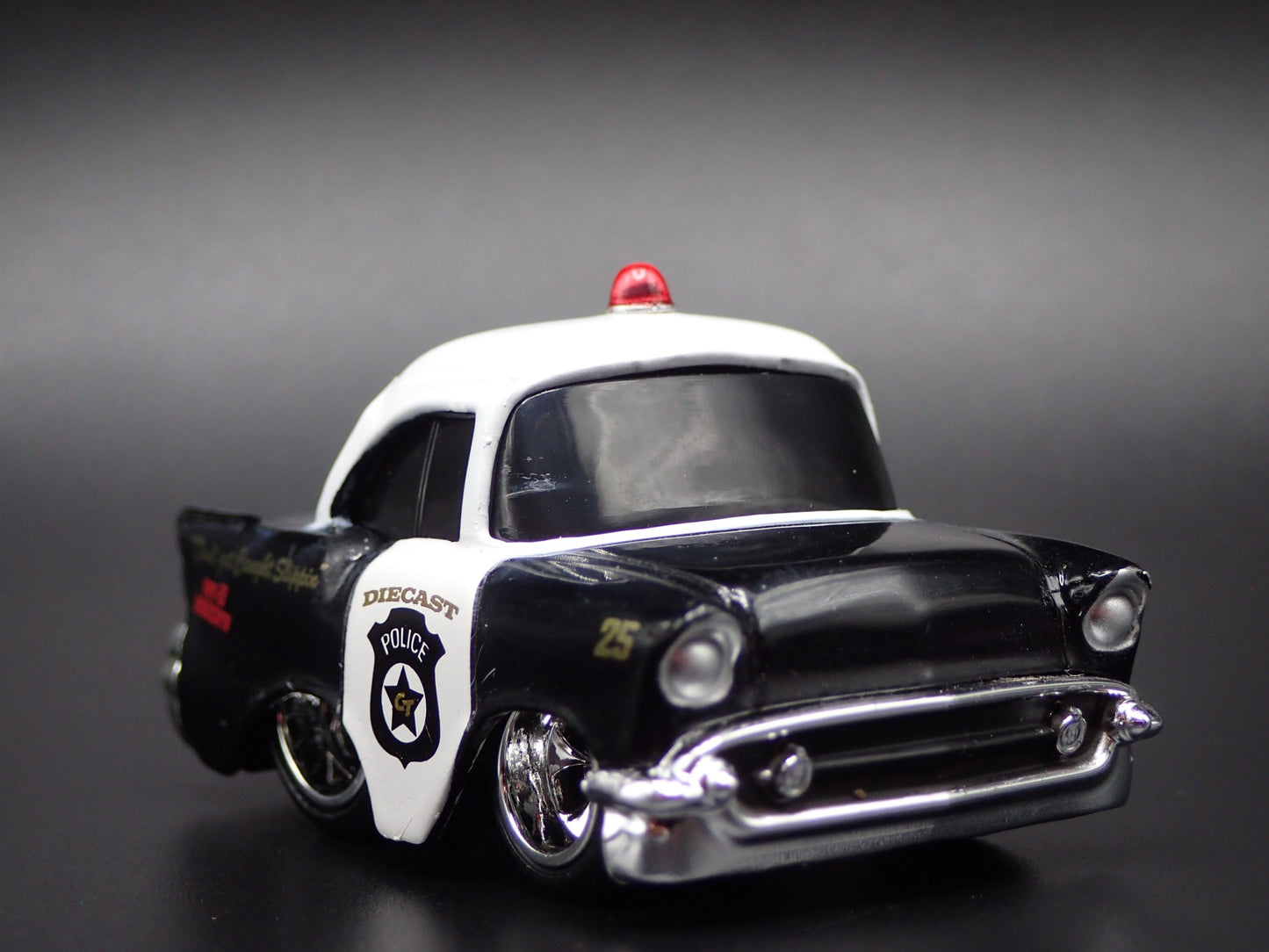 1957 57 CHEVY CHEVROLET BEL AIR TUNED POLICE 1:64 SCALE DIECAST MODEL CAR.