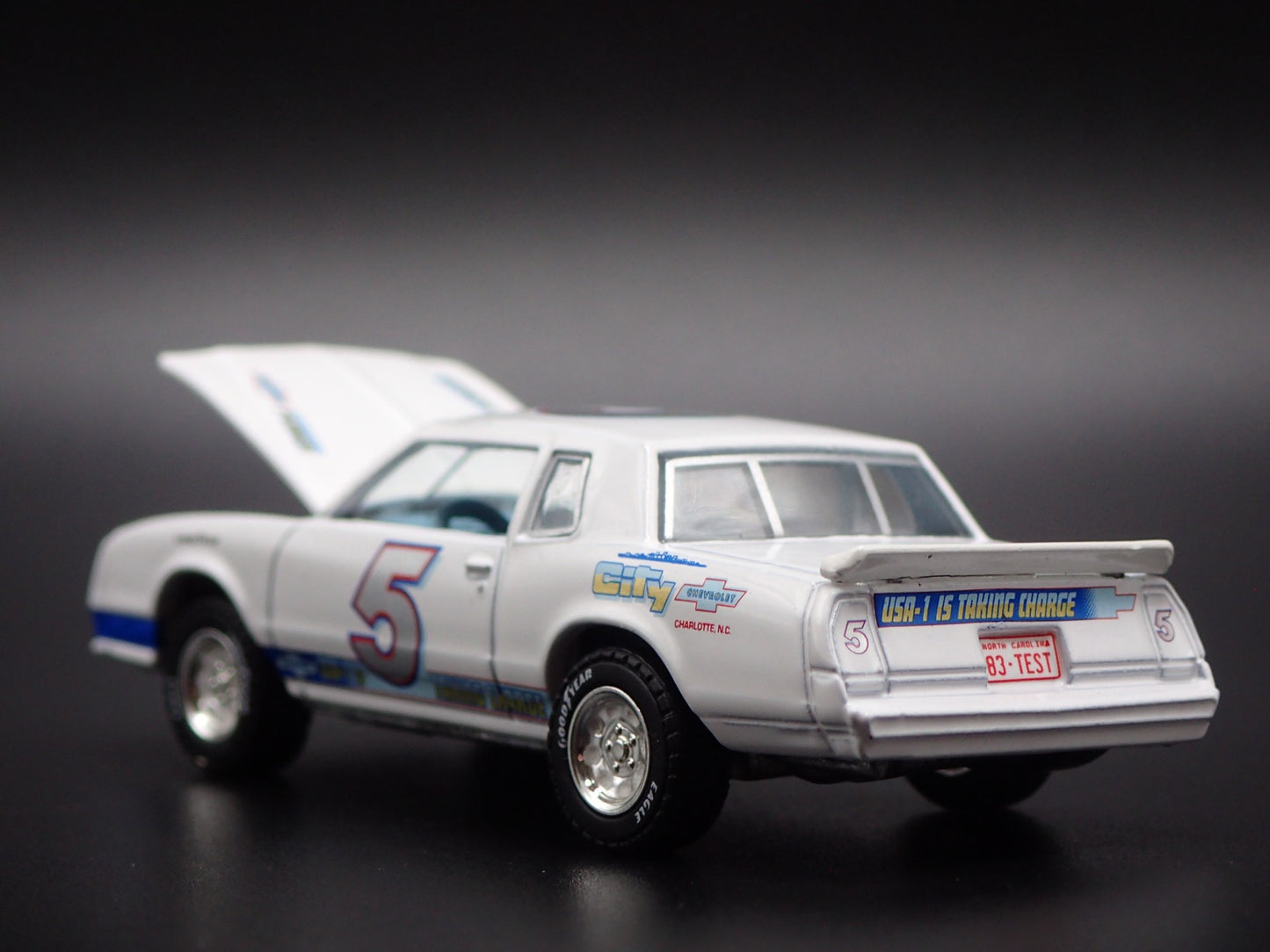 1983 83 CHEVY CHEVROLET MONTE CARLO WHITE 1/64 SCALE DIORAMA DIECAST MODEL CAR