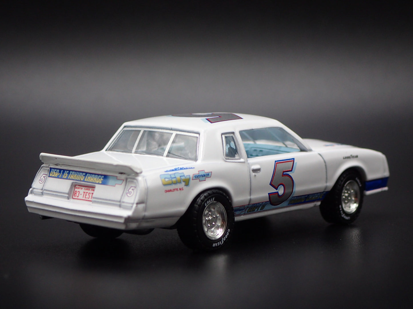 1983 83 CHEVY CHEVROLET MONTE CARLO WHITE 1/64 SCALE DIORAMA DIECAST MODEL CAR