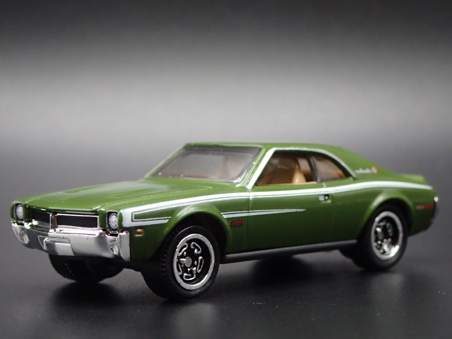1970 70 AMC JAVELIN MUSCLE CAR GREEN 1:64 SCALE COLLECTIBLE DIECAST MODEL CAR