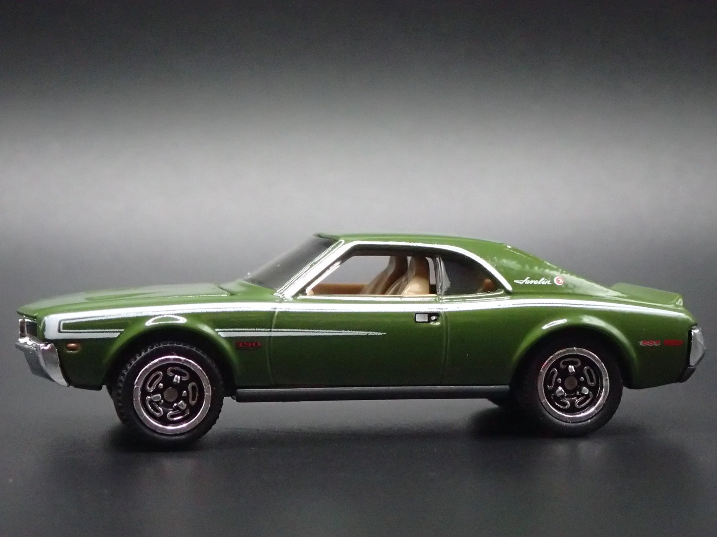 1970 70 AMC JAVELIN MUSCLE CAR GREEN 1:64 SCALE COLLECTIBLE DIECAST MODEL CAR
