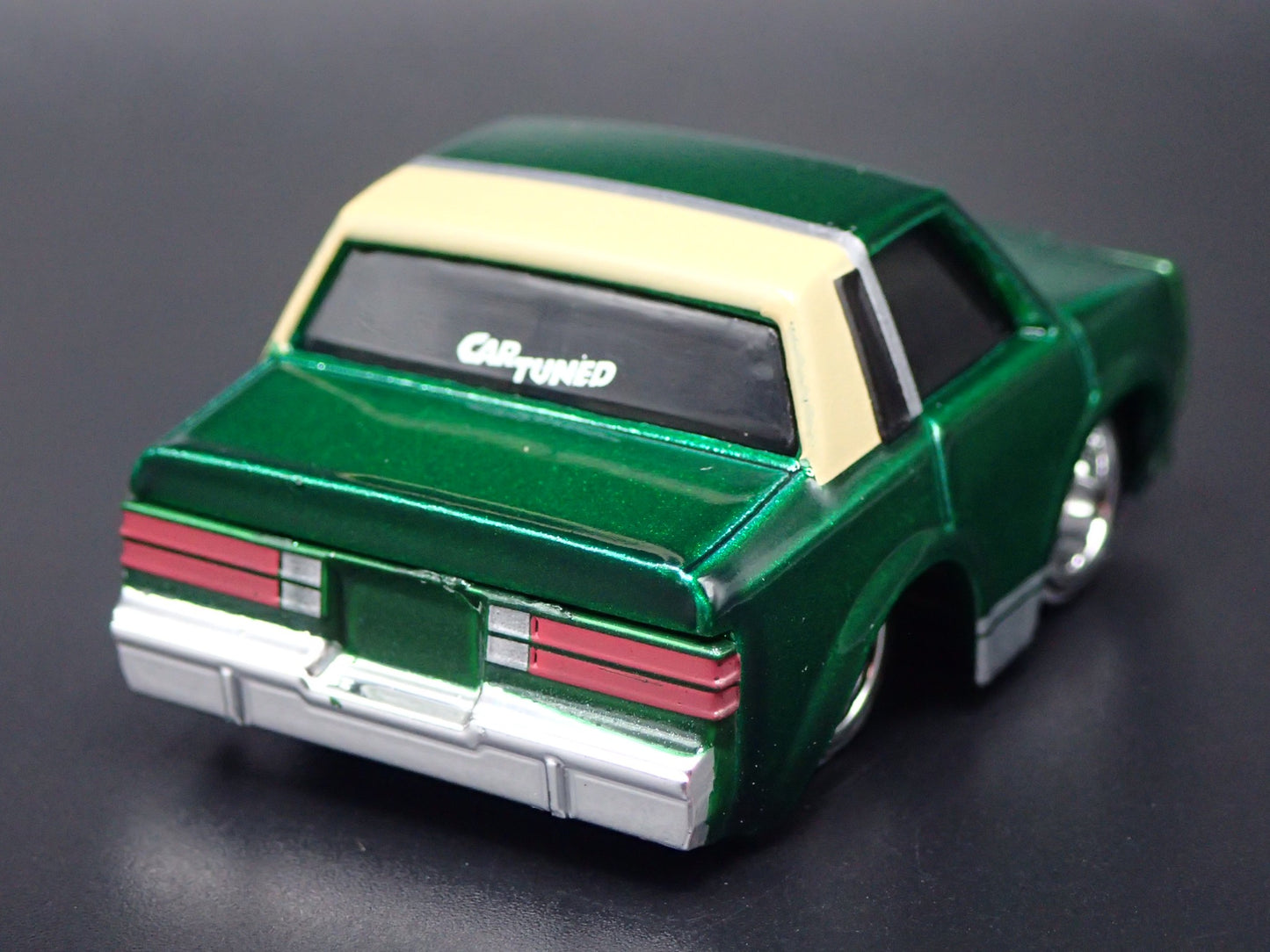 1987 87 BUICK REGAL CAR TUNED GREEN 1:64 SCALE DIORAMA DIECAST MODEL CAR