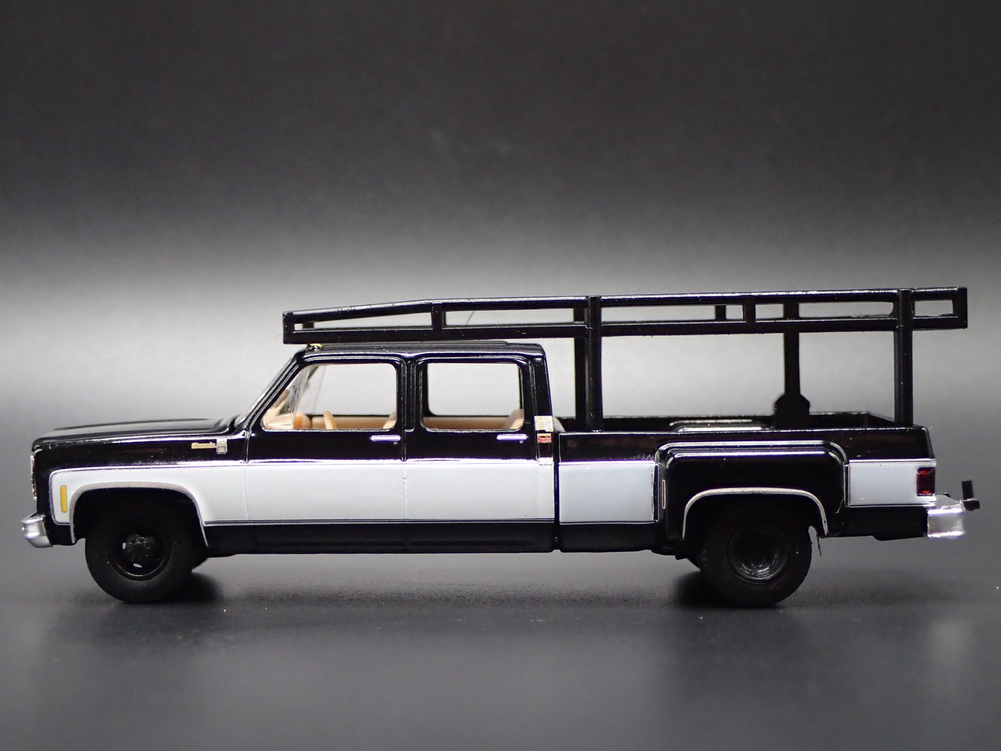 1973 73 CHEVY SILVERADO 30 DUALLY SQUAREBODY TRUCK 1/64 SCALE DIECAST MODEL CAR