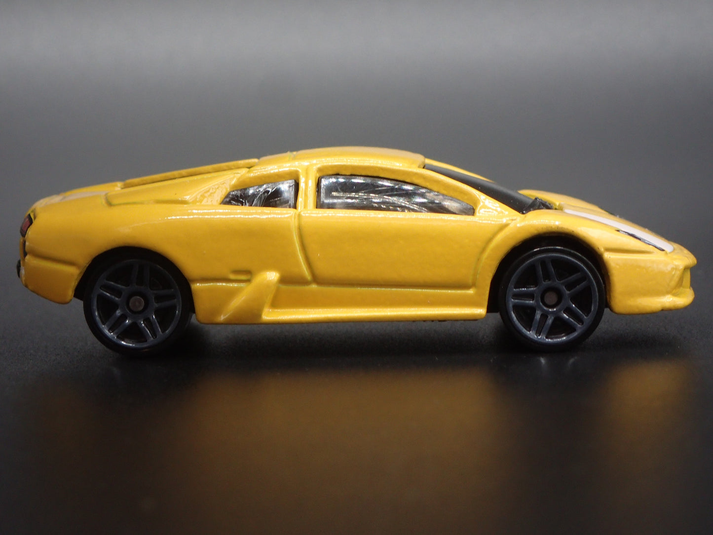 2002-2006 LAMBORGHINI MURCIELAGO SUPERCAR 1/64 SCALE DIORAMA DIECAST MODEL CAR