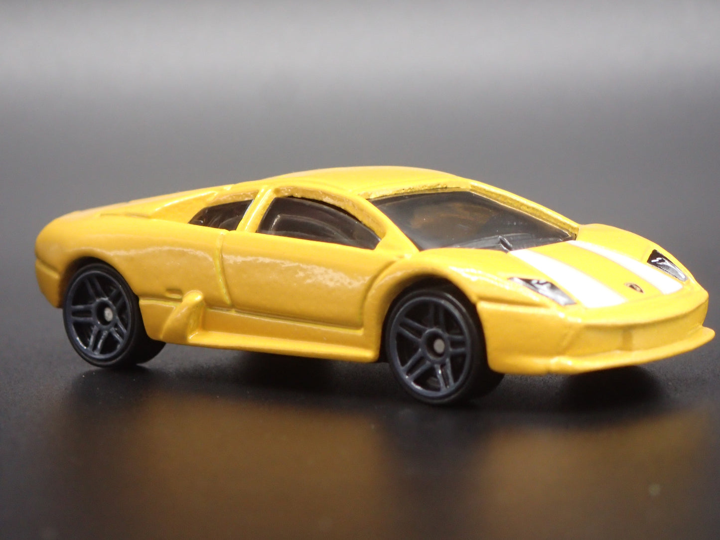 2002-2006 LAMBORGHINI MURCIELAGO SUPERCAR 1/64 SCALE DIORAMA DIECAST MODEL CAR