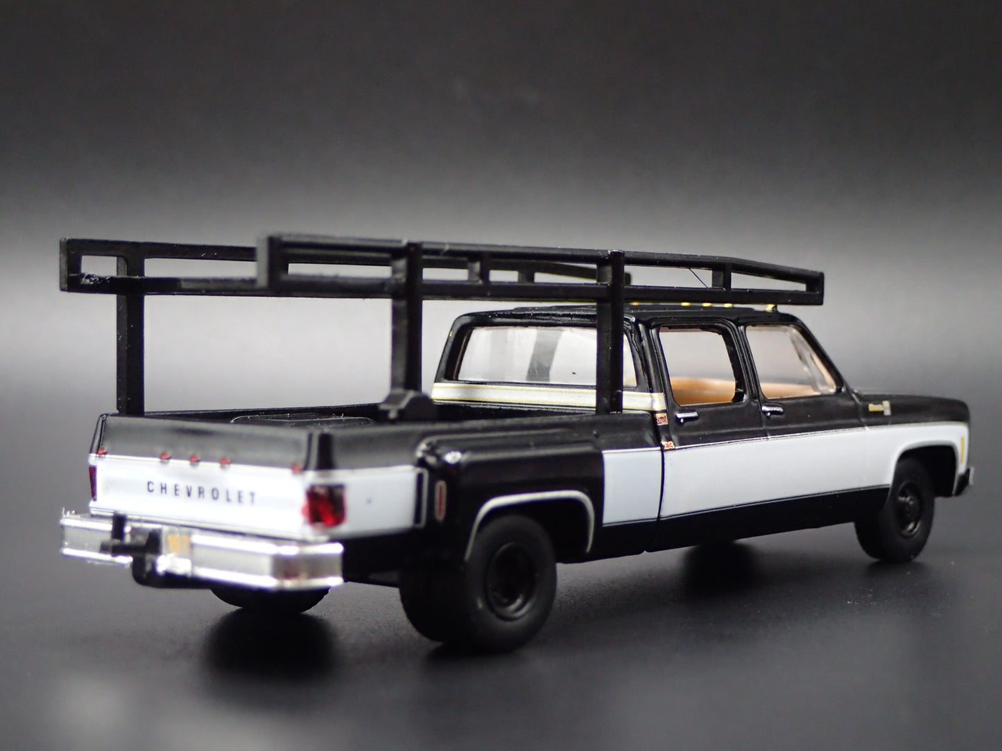 1973 73 CHEVY SILVERADO 30 DUALLY SQUAREBODY TRUCK 1/64 SCALE DIECAST MODEL CAR