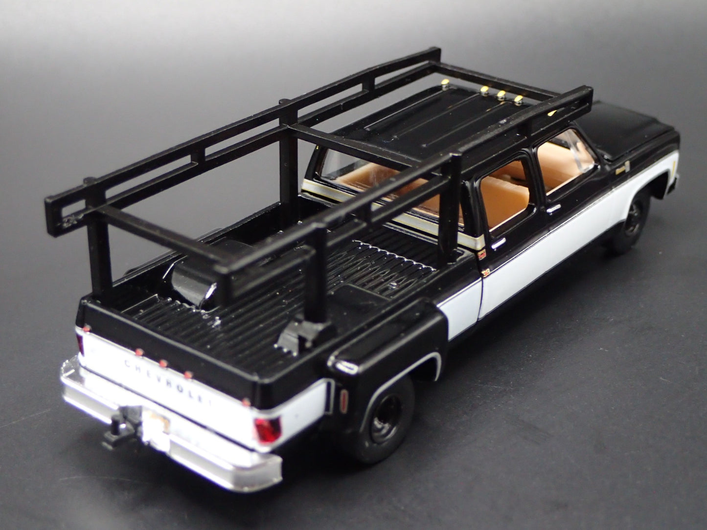1973 73 CHEVY SILVERADO 30 DUALLY SQUAREBODY TRUCK 1/64 SCALE DIECAST MODEL CAR