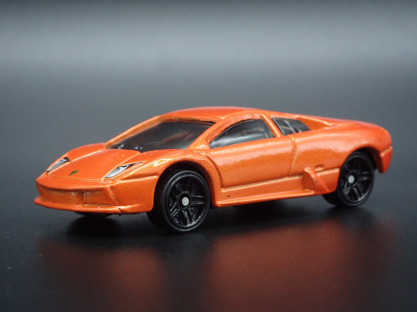 2002-2006 LAMBORGHINI MURCIELAGO SUPERCAR 1/64 SCALE DIORAMA DIECAST MODEL CAR