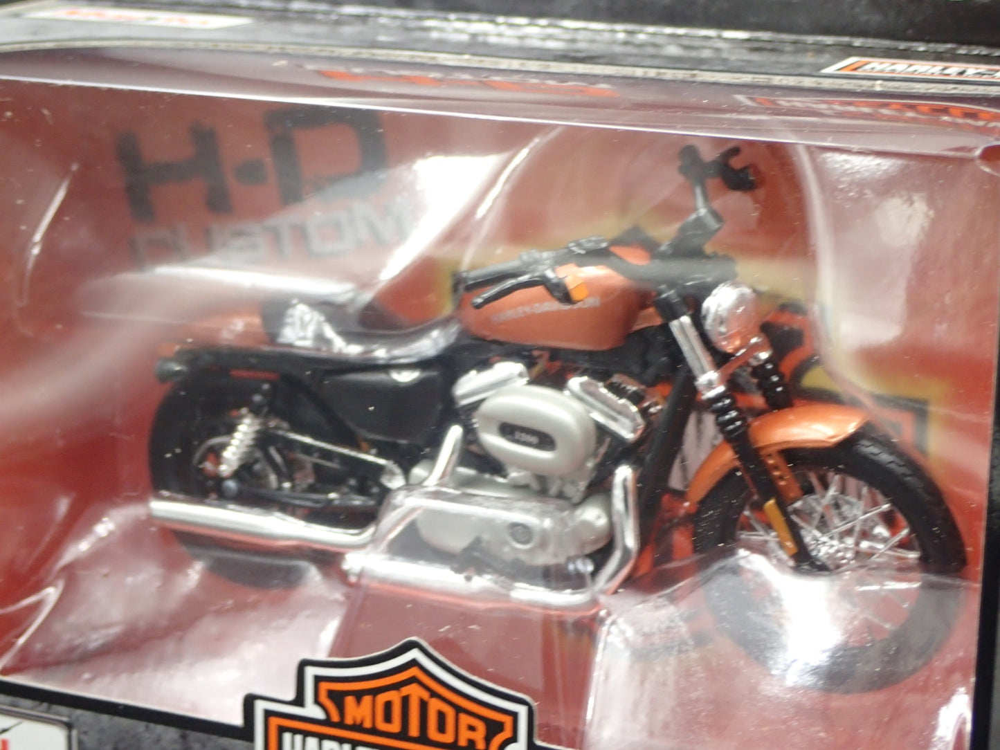 2007 XL 1200N NIGHTSTER HARLEY DAVIDSON MOTORCYCLE MAISTO SERIES 38 1/18 MODEL