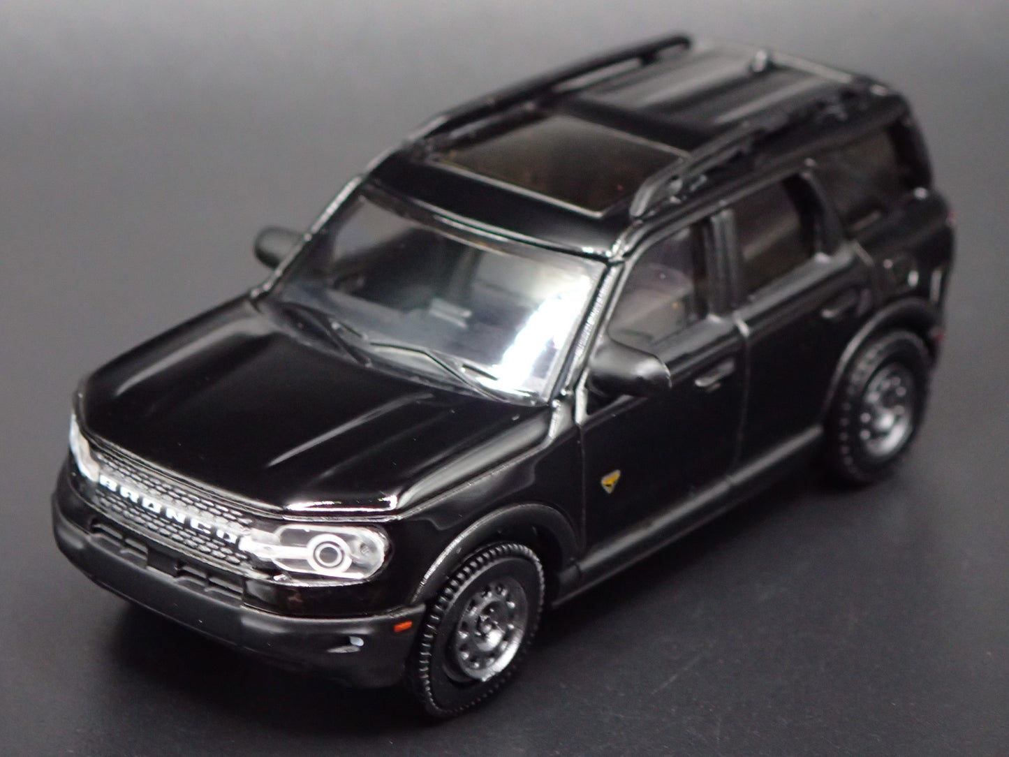 2021-2025 FORD BRONCO SPORT SUV 1:64 SCALE COLLECTIBLE DIORAMA DIECAST MODEL CAR