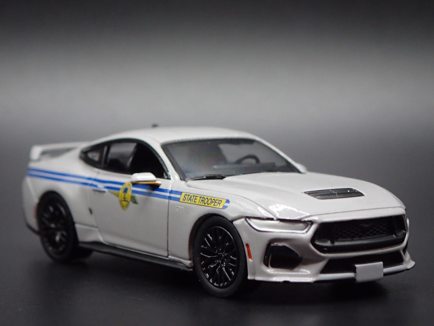 2018-2023 FORD MUSTANG GT SOUTH CAROLINA HIGHWAY PATROL 1:64 DIECAST MODEL CAR