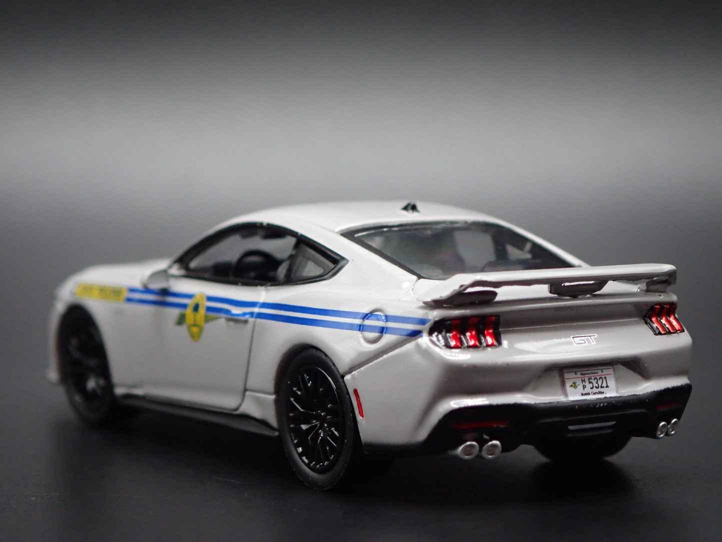 2018-2023 FORD MUSTANG GT SOUTH CAROLINA HIGHWAY PATROL 1:64 DIECAST MODEL CAR