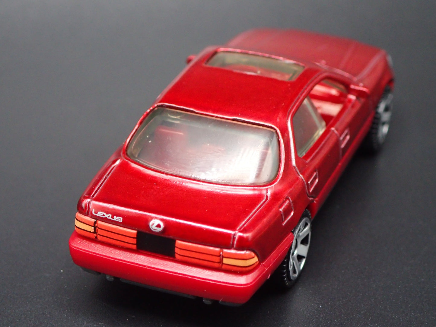 1992-1994 LEXUS LS 400 LS400 BURGUNDY 1/64 SCALE COLLECTIBLE DIECAST MODEL CAR