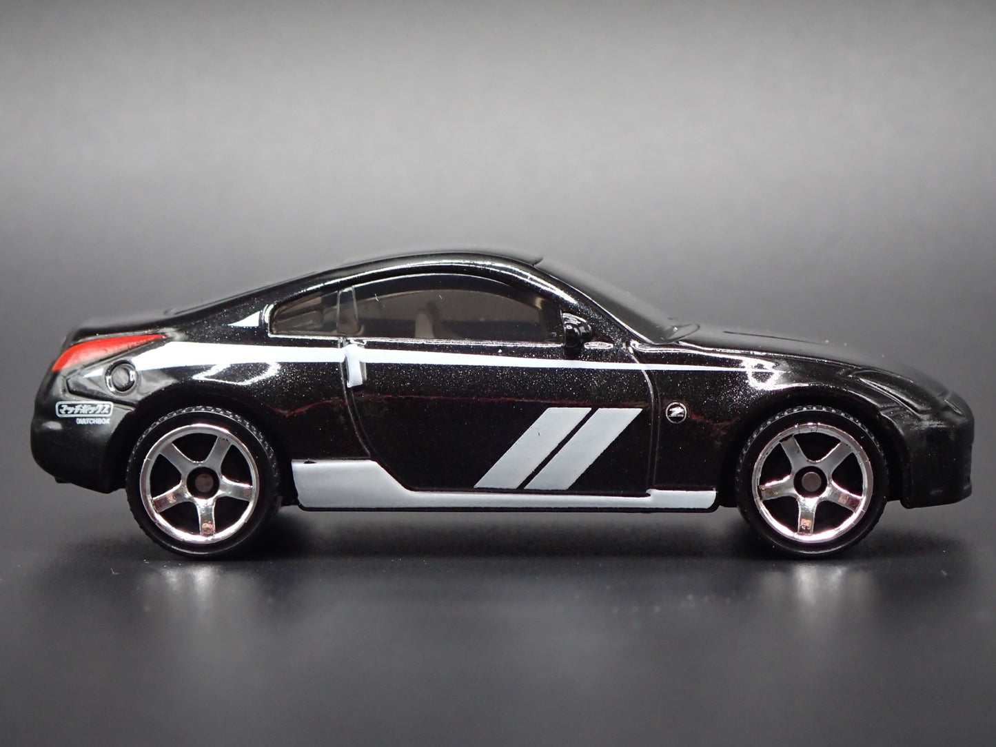 2003-2009 NISSAN 350Z JDM BLACK 1:64 SCALE COLLECTIBLE DIORAMA DIECAST MODEL CAR