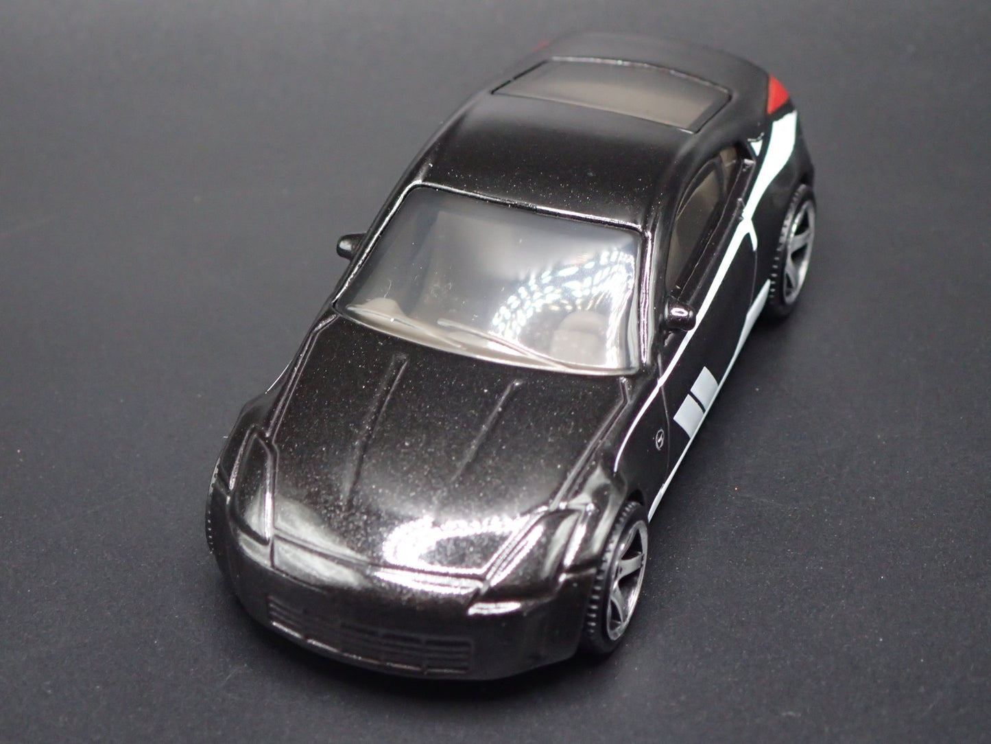 2003-2009 NISSAN 350Z JDM BLACK 1:64 SCALE COLLECTIBLE DIORAMA DIECAST MODEL CAR