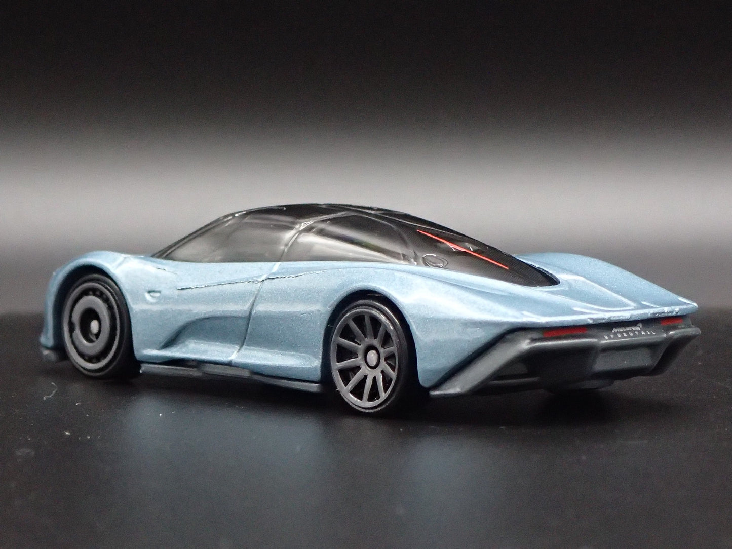 2020 20 MCLAREN SPEEDTAIL SUPER CAR BLUE 1:64 SCALE DIORAMA DIECAST MODEL CAR