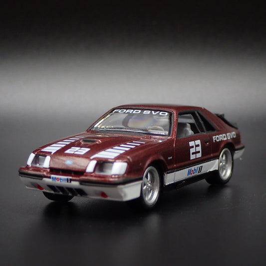 1986 86 FORD MUSTANG SVO FOX BODY MOBIL 1 1:64 SCALE DIORAMA DIECAST MODEL CAR