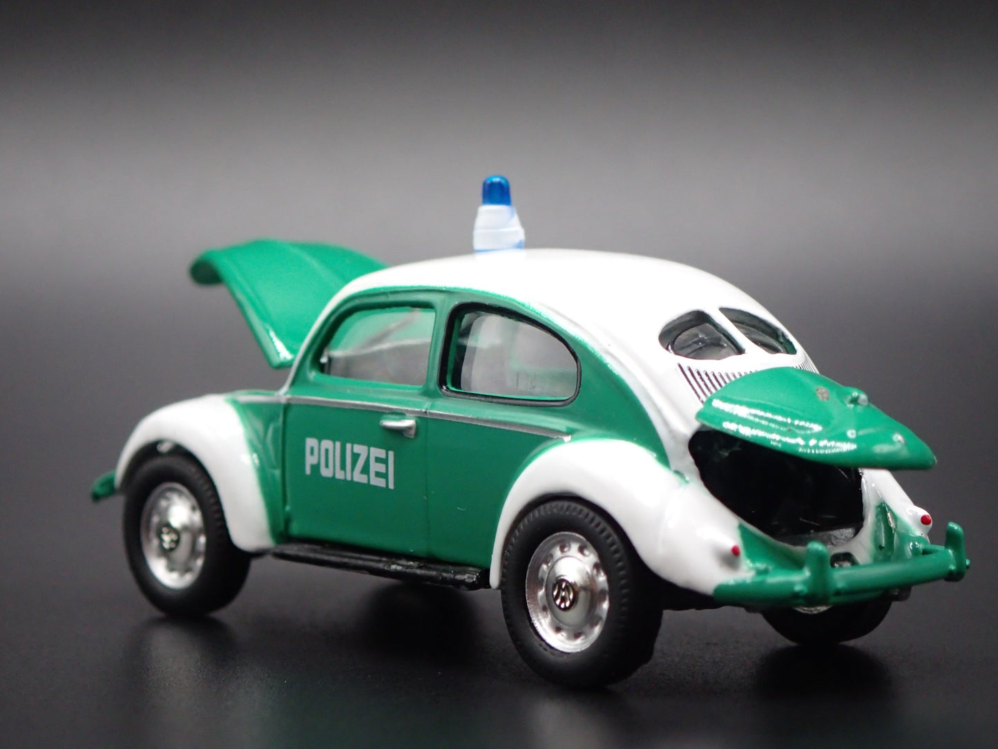 1960-1967 VW VOLKSWAGEN CLASSIC BEETLE BUG GERMAN POLIZEI 1:64 SCALE MODEL CAR