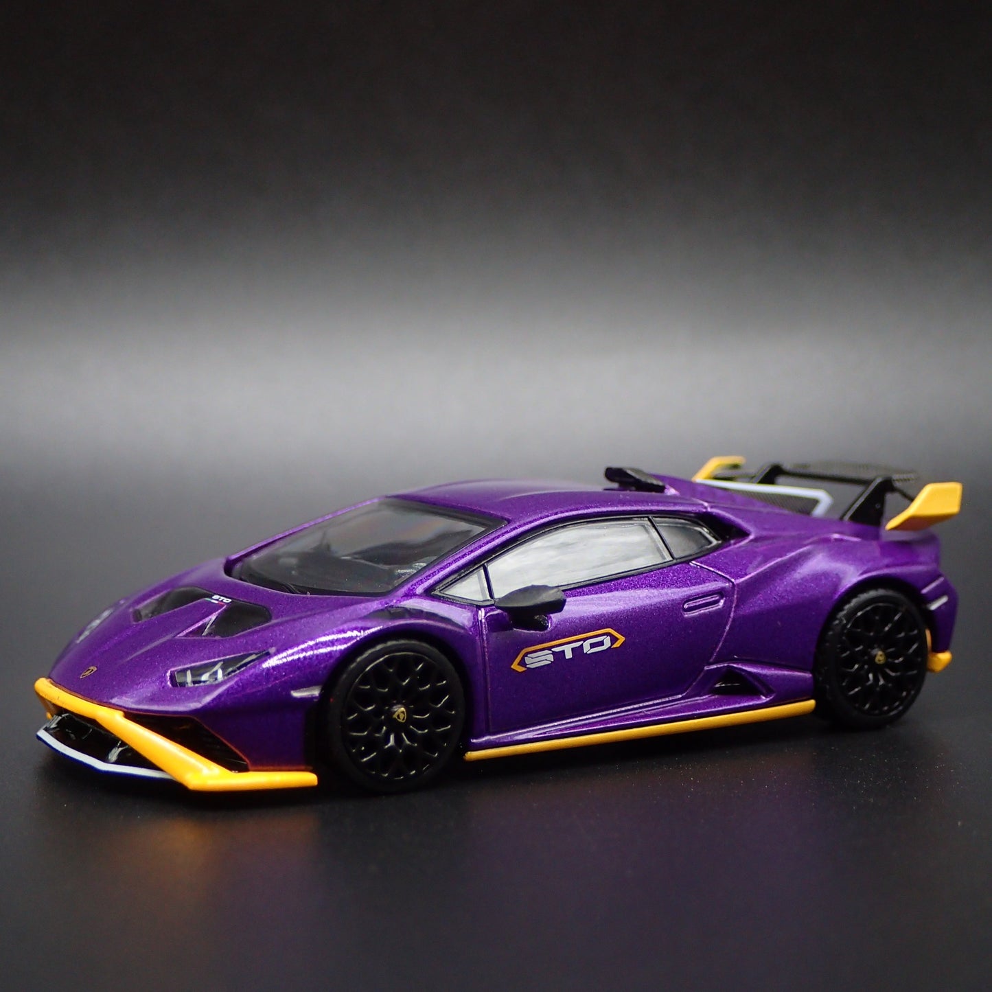 2021-2024 LAMBORGHINI HURACAN STO COUPE SUPER CAR 1:64 SCALE DIECAST MODEL CAR