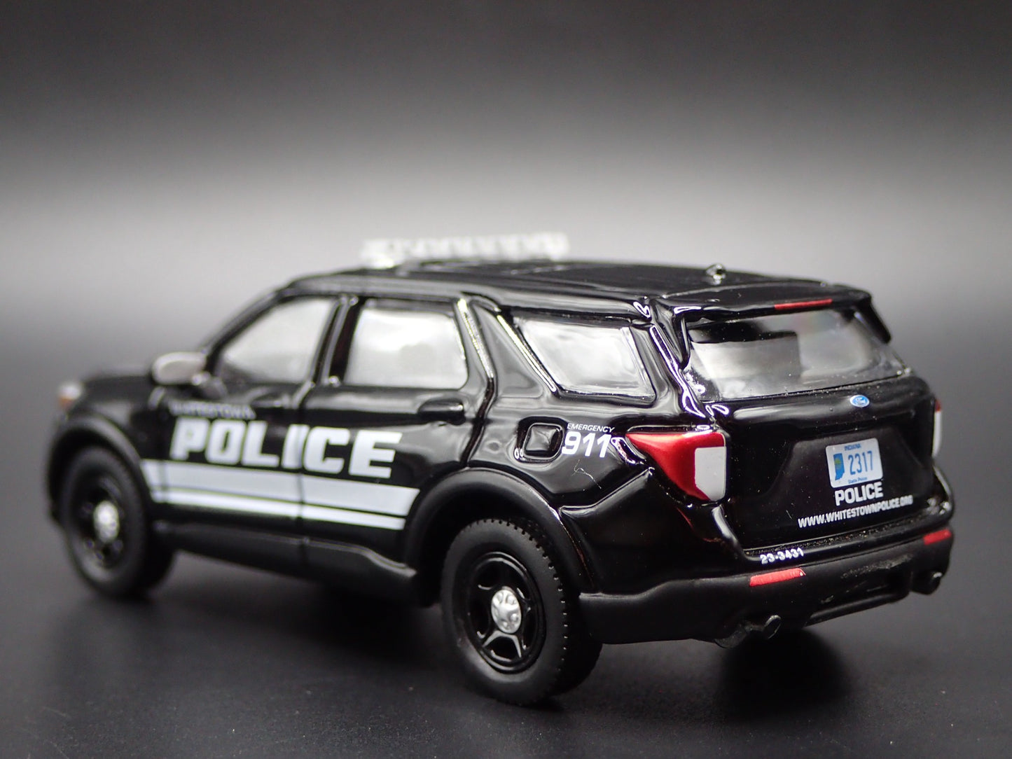 2023 FORD EXPLORER POLICE INTERCEPTOR WHITESTOWN IN 1:64 SCALE DIECAST MODEL CAR