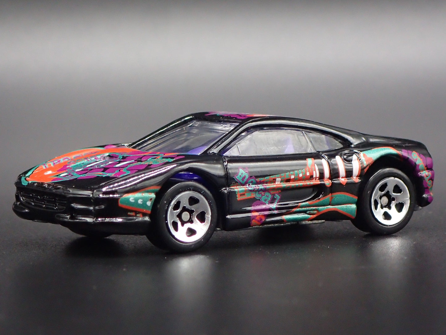 1994-1999 FERRARI 355 BLACK 1:64 SCALE COLLECTIBLE DIORAMA DIECAST MODEL CAR