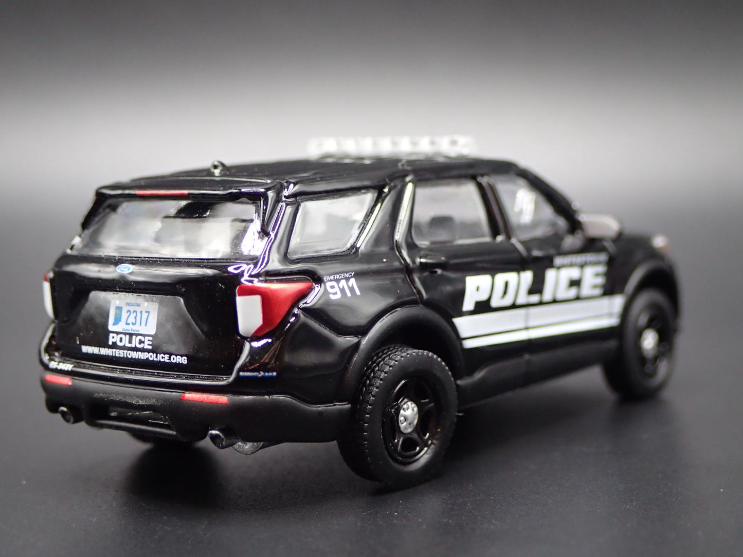 2023 FORD EXPLORER POLICE INTERCEPTOR WHITESTOWN IN 1:64 SCALE DIECAST MODEL CAR