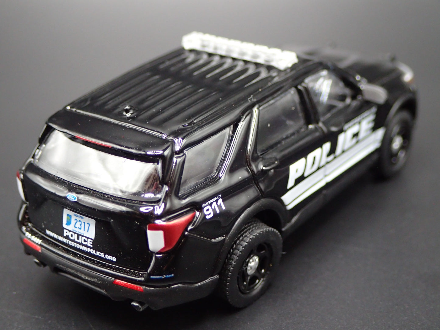 2023 FORD EXPLORER POLICE INTERCEPTOR WHITESTOWN IN 1:64 SCALE DIECAST MODEL CAR