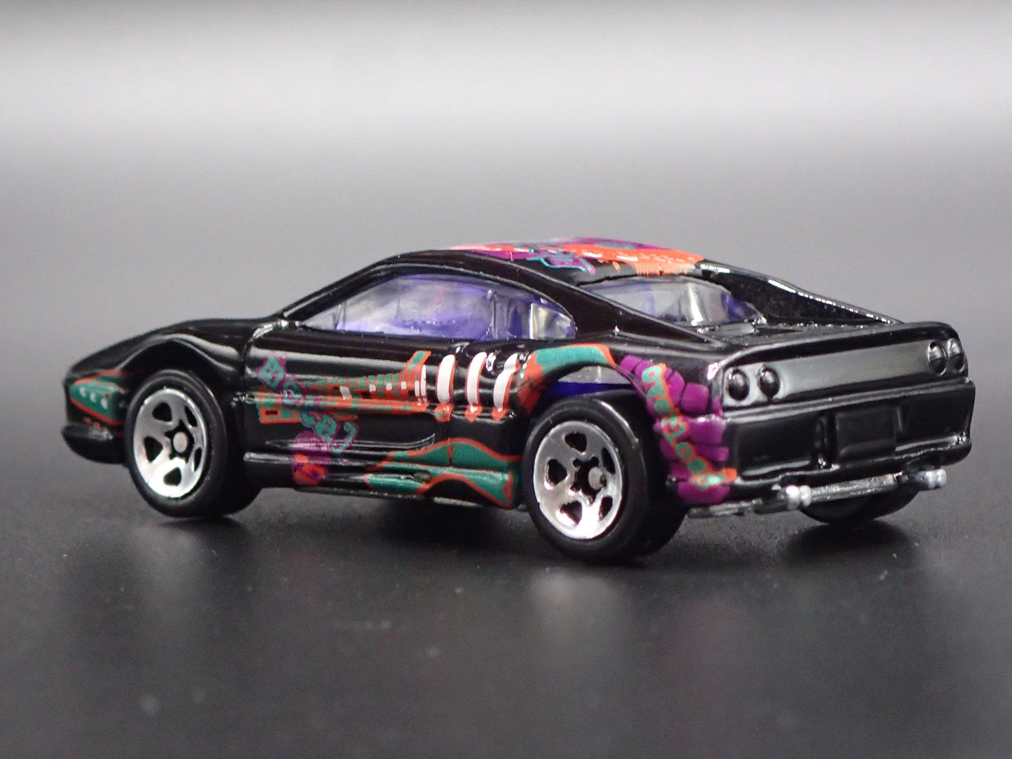 1994-1999 FERRARI 355 BLACK 1:64 SCALE COLLECTIBLE DIORAMA DIECAST MODEL CAR