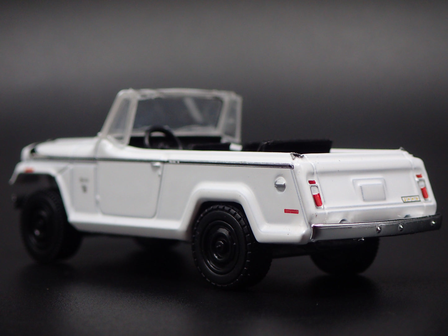 1966 -1973 JEEP JEEPSTER COMMANDO WHITE w HITCH 1:64 SCALE DIECAST MODEL CAR