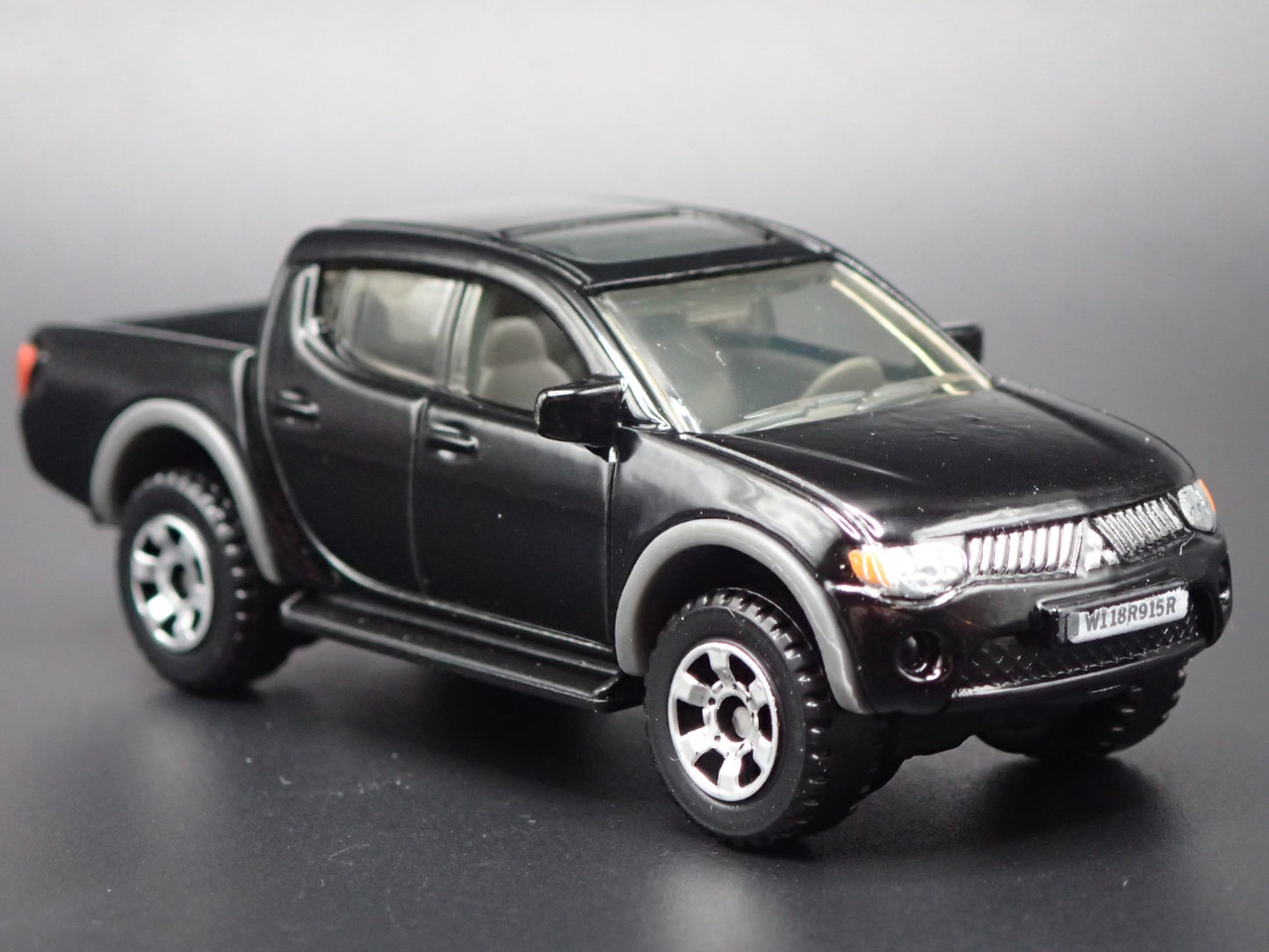 2005-2015 MITSUBISHI TRITON L200 BLACK 1:64 SCALE COLLECTIBLE DIECAST MODEL CAR