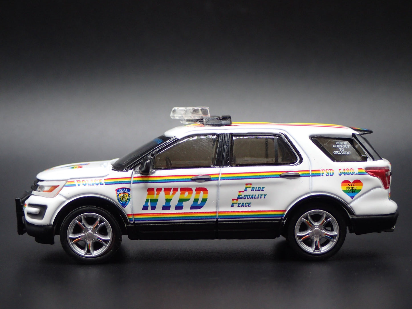 2016 FORD EXPLORER POLICE INTERCEPTOR UTILITY NYPD 1:64 SCALE DIECAST MODEL CAR