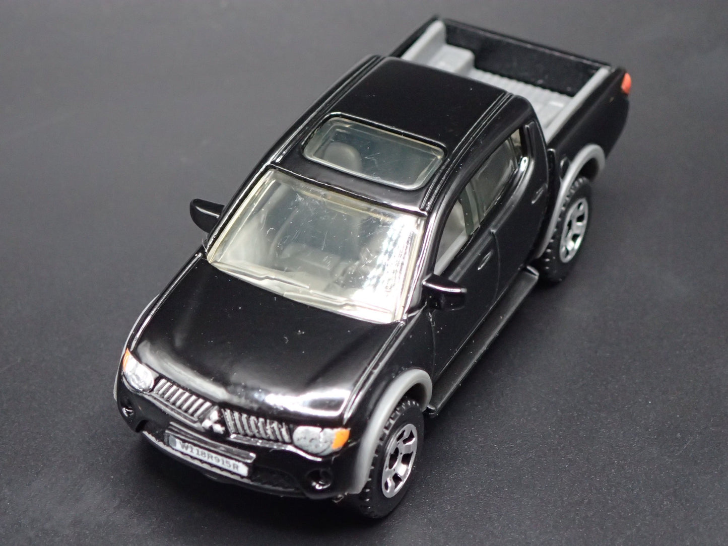 2005-2015 MITSUBISHI TRITON L200 BLACK 1:64 SCALE COLLECTIBLE DIECAST MODEL CAR