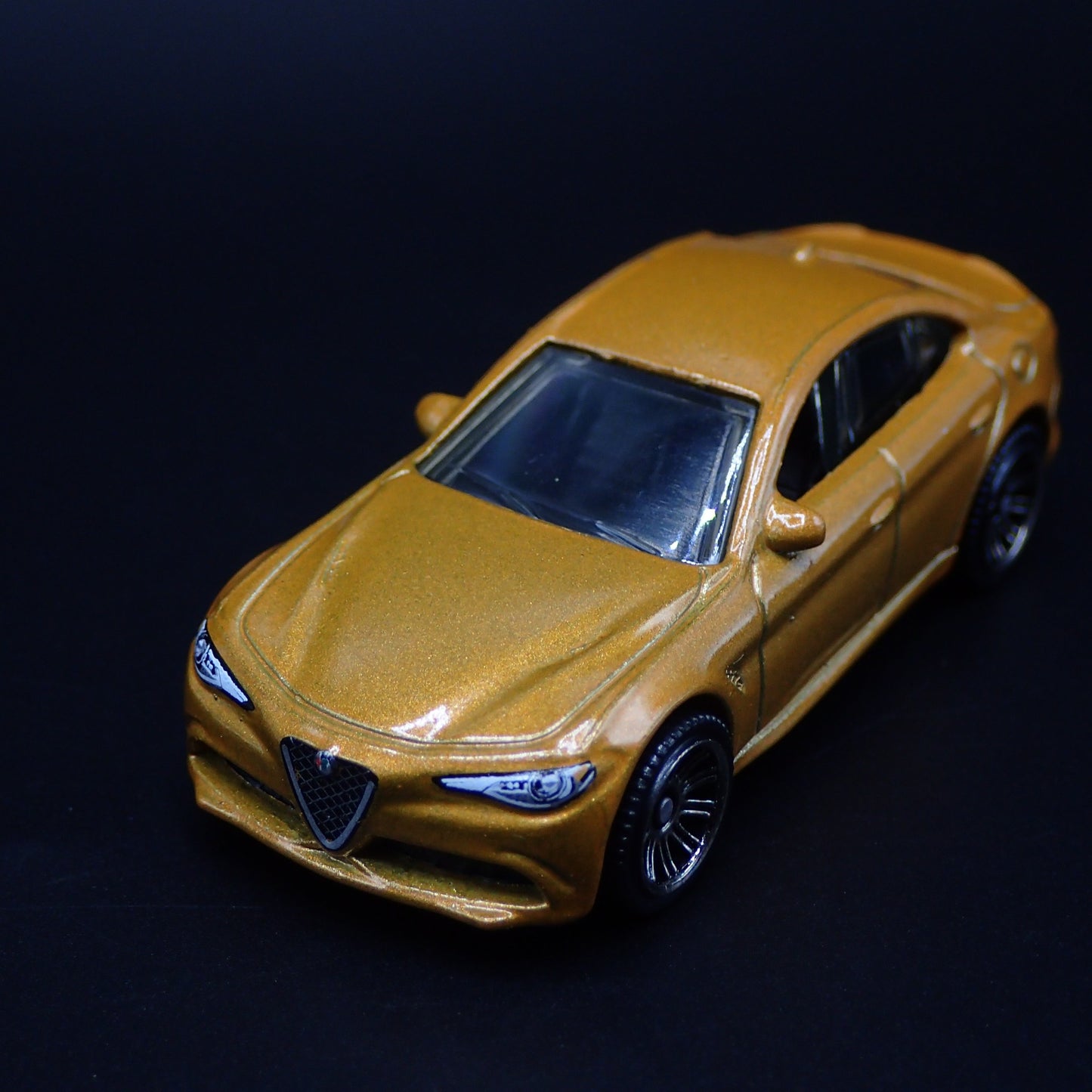 2016-2025 ALFA ROMEO GIULIA 1:64 SCALE COLLECTIBLE DIORAMA DIECAST MODEL CAR