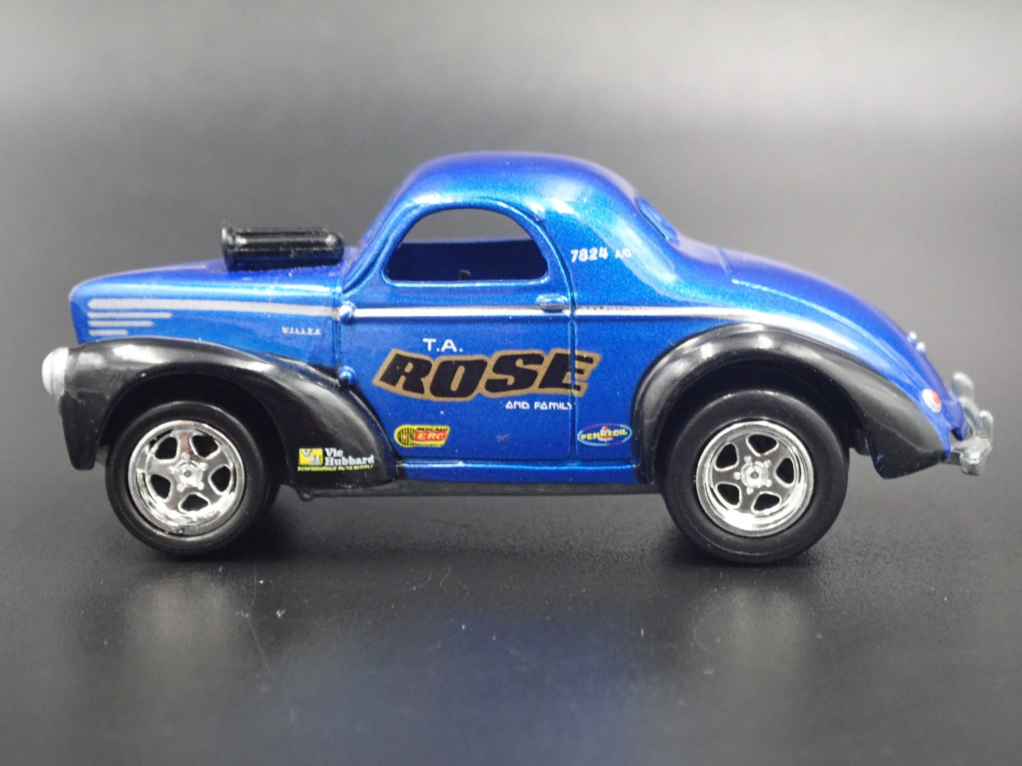 1941 41 WILLYS COUPE GASSER ROSE BLUE 1:64 SCALE COLLECTIBLE DIECAST MODEL CAR