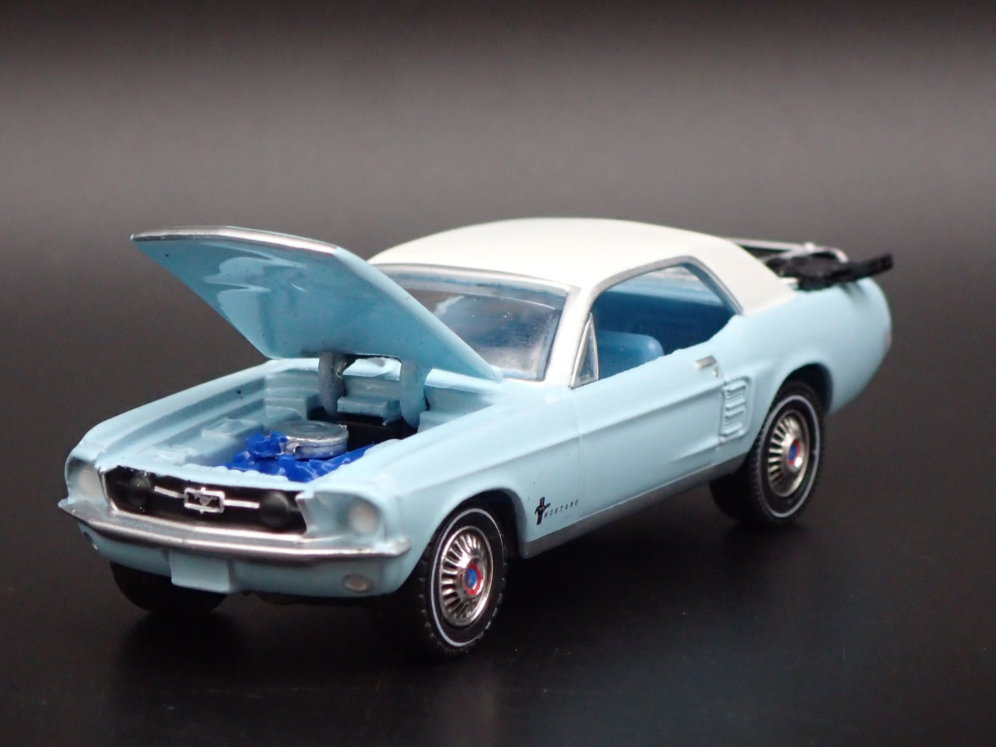 1967 67 FORD MUSTANG COUPE TEAL 1:64 SCALE COLLECTIBLE DIORAMA DIECAST MODEL CAR