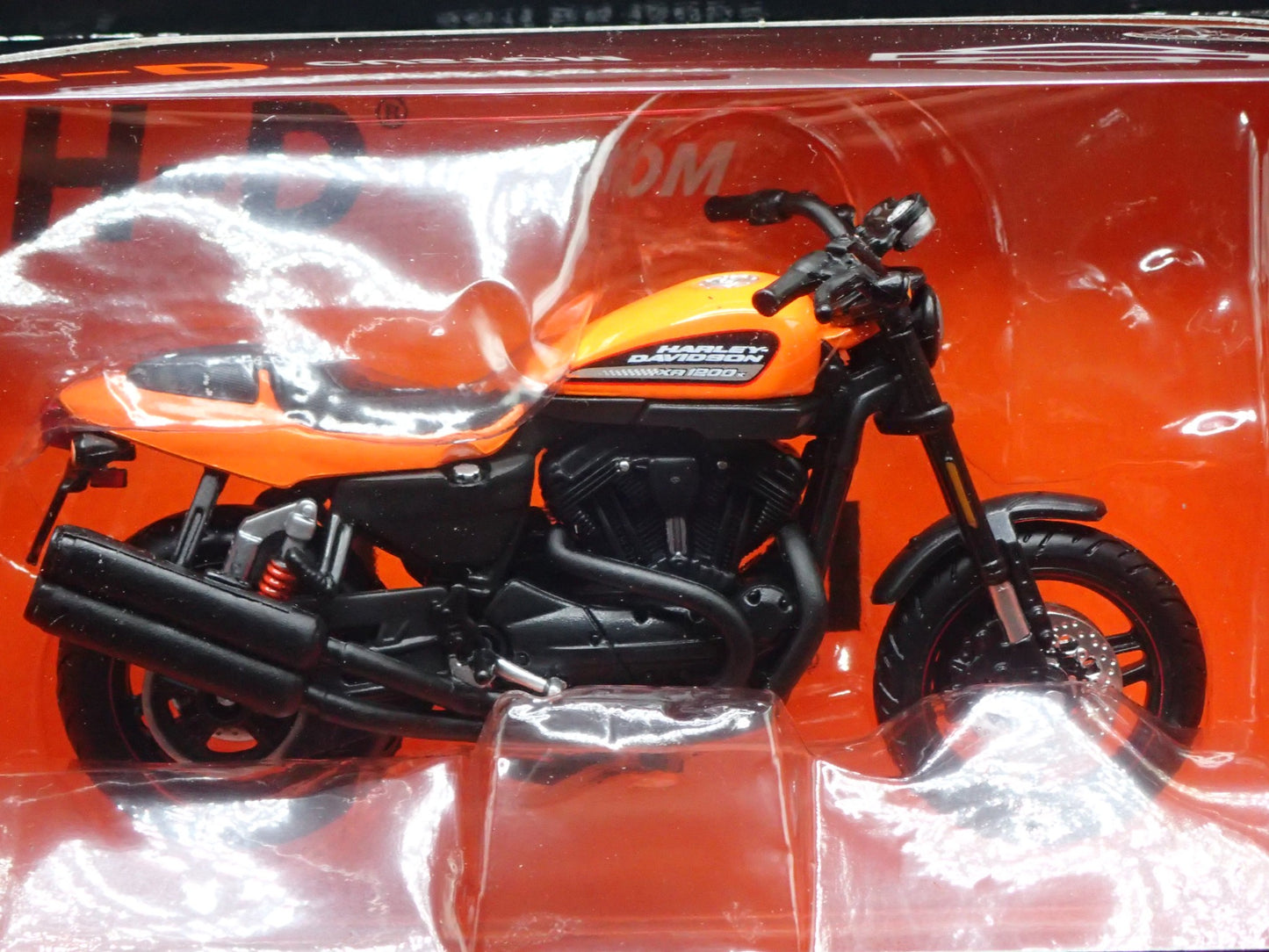 2011 11 XR 1200X HARLEY DAVIDSON MAISTO SERIES 42 1/18 MOTORCYCLE MODEL BIKE