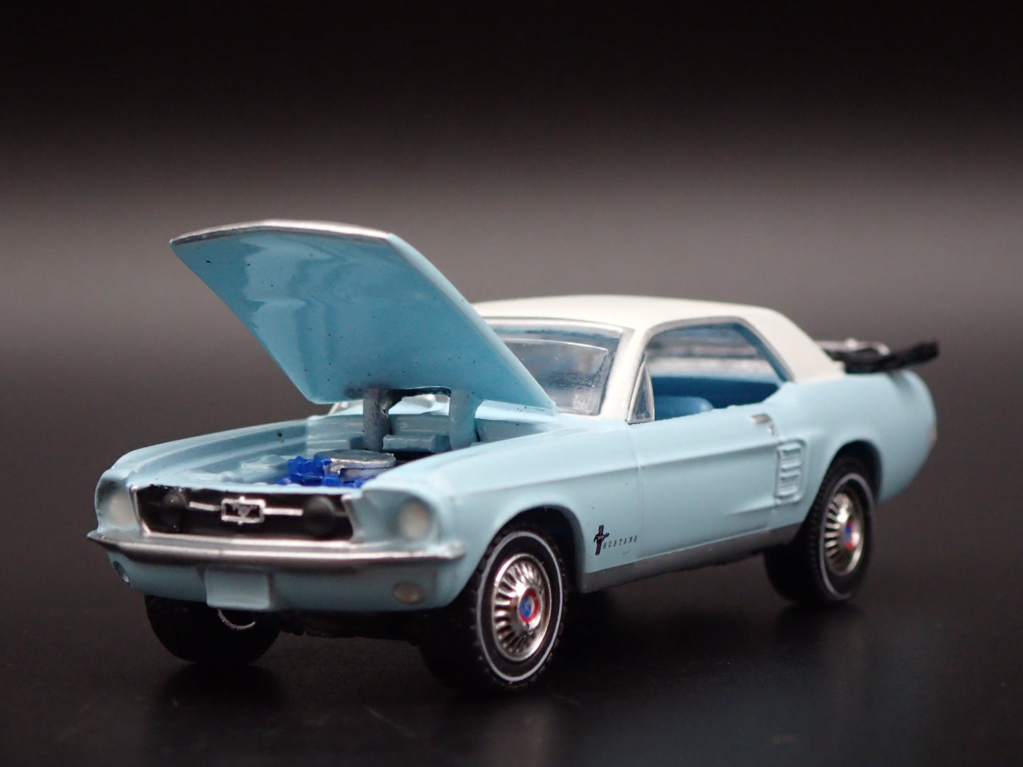 1967 67 FORD MUSTANG COUPE TEAL 1:64 SCALE COLLECTIBLE DIORAMA DIECAST MODEL CAR