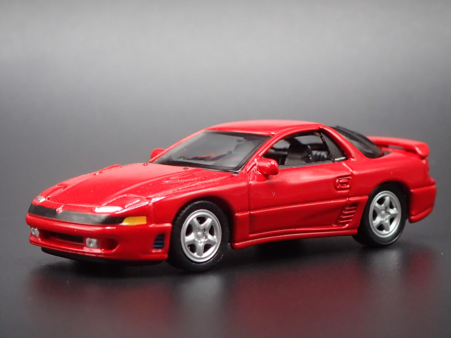 1990-2000 MITSUBISHI GTO 3000GT VR4 RED 1:64 SCALE DIORAMA DIECAST MODEL CAR
