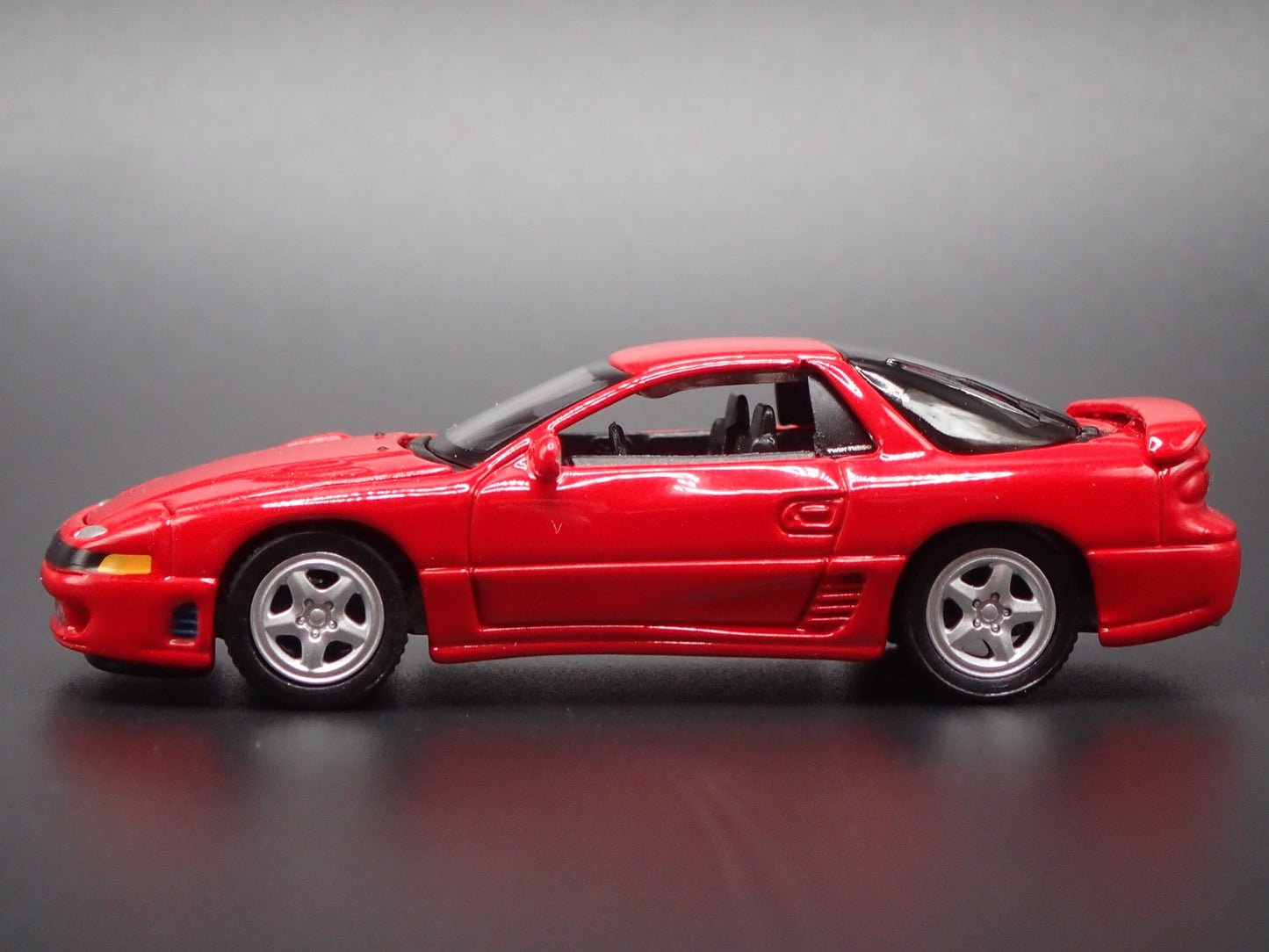 1990-2000 MITSUBISHI GTO 3000GT VR4 RED 1:64 SCALE DIORAMA DIECAST MODEL CAR