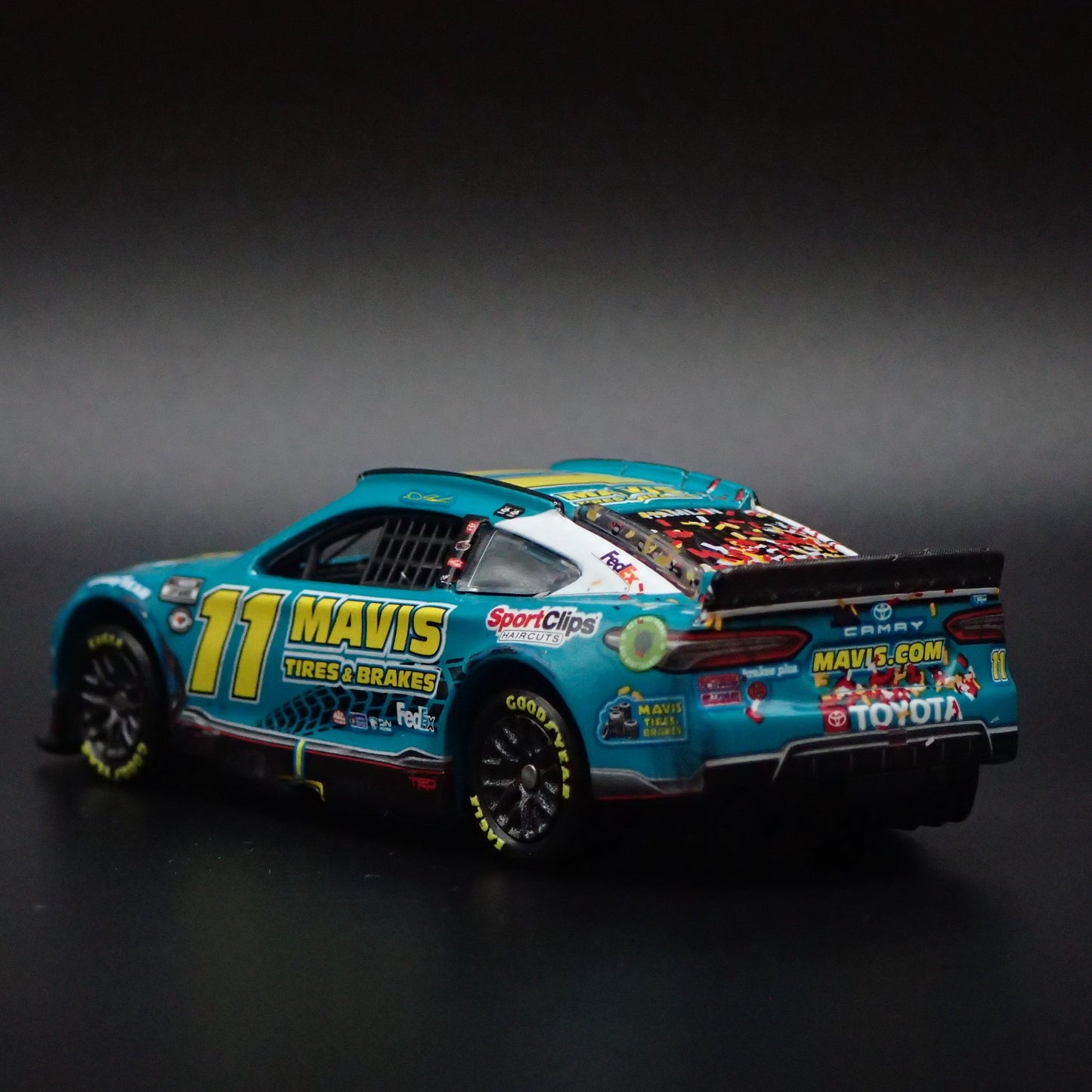 2023 23 TOYOTA CAMRY 11 DENNY HAMLIN MAVIS TIRE & BRAKES NASCAR 1:64 DIECAST CAR