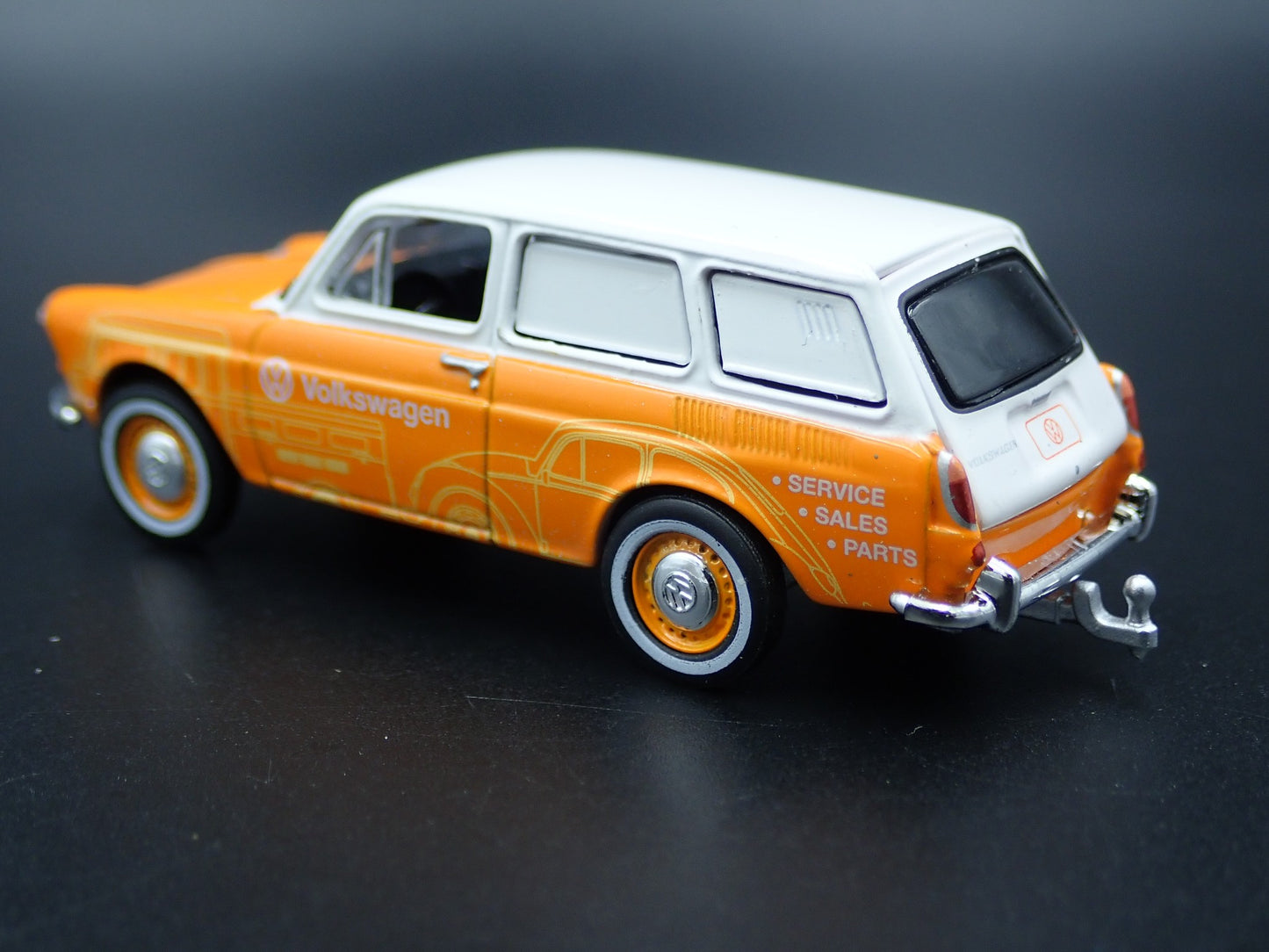 1961-1973 VW VOLKSWAGEN TYPE 3 SQUAREBACK W/ HITCH 1:64 SCALE DIECAST MODEL CAR