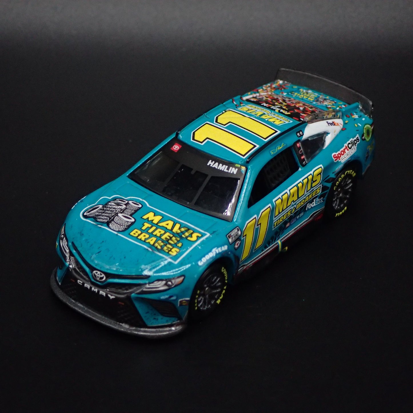 2023 23 TOYOTA CAMRY 11 DENNY HAMLIN MAVIS TIRE & BRAKES NASCAR 1:64 DIECAST CAR