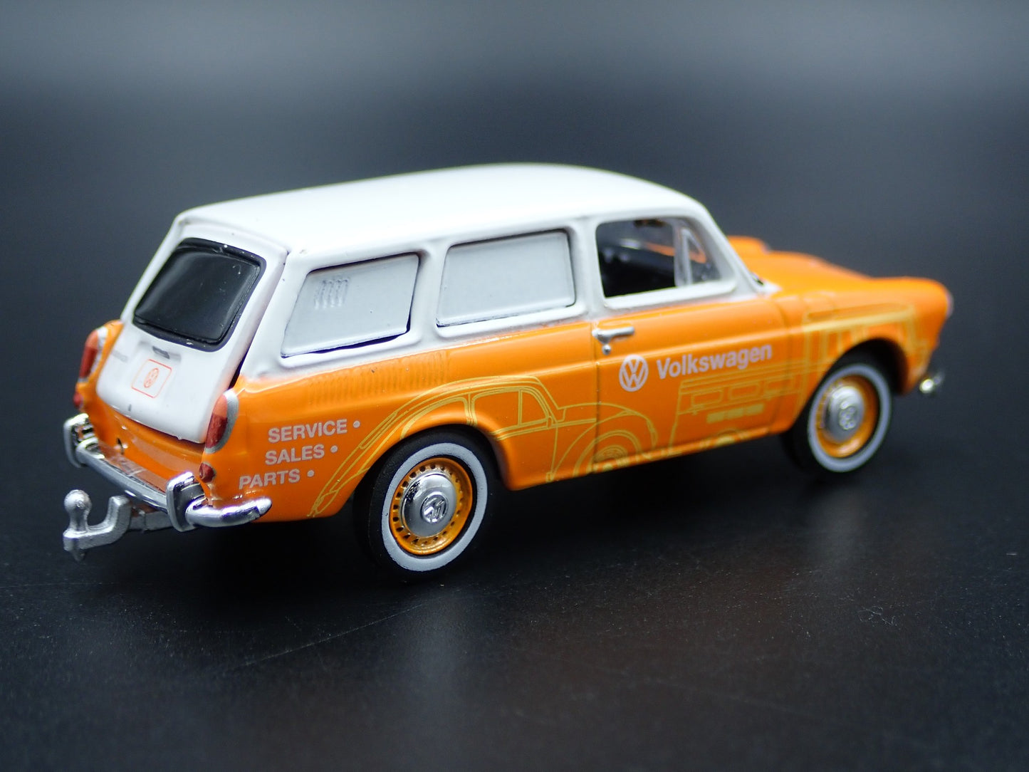 1961-1973 VW VOLKSWAGEN TYPE 3 SQUAREBACK W/ HITCH 1:64 SCALE DIECAST MODEL CAR