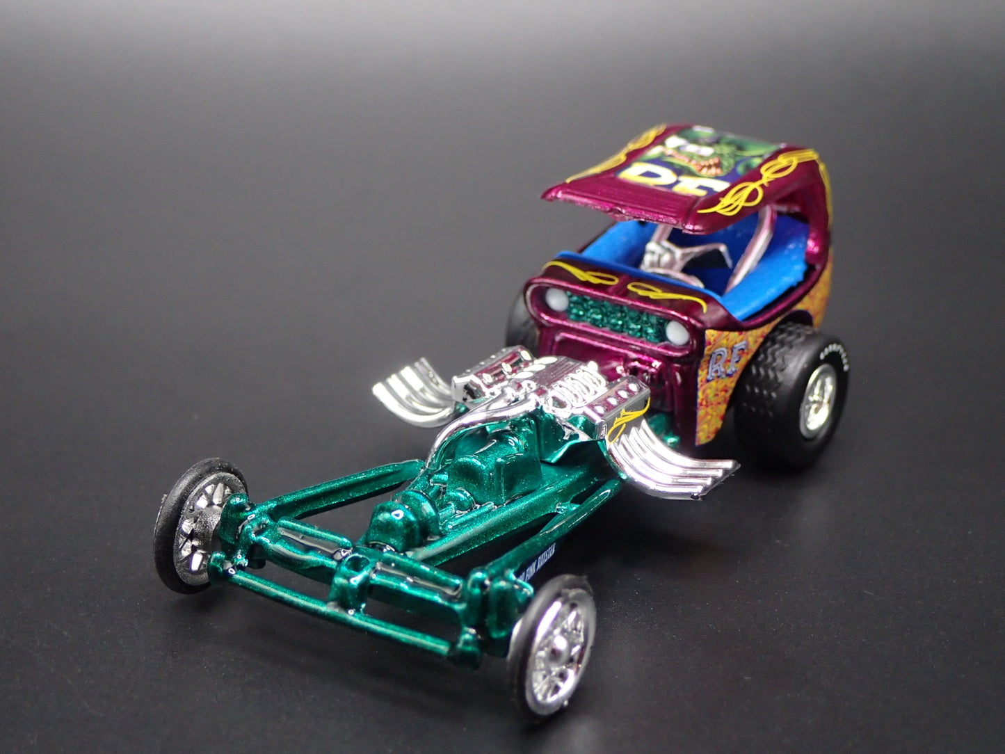 ED BIG DADDY ROTH RAT FINK CUSTOM DRAGSTER 1:64 SCALE DIORAMA DIECAST MODEL CAR